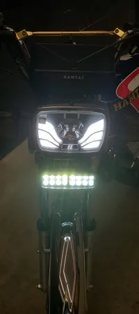 پرژکتور ال ای دی موتور سیکلت مدل 16 زون پایه دار