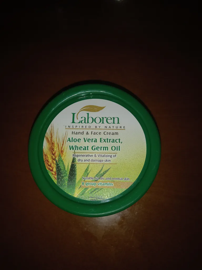 کرم دست و صورت لابورن مدل Aloevera حجم 150 میلی لیتر