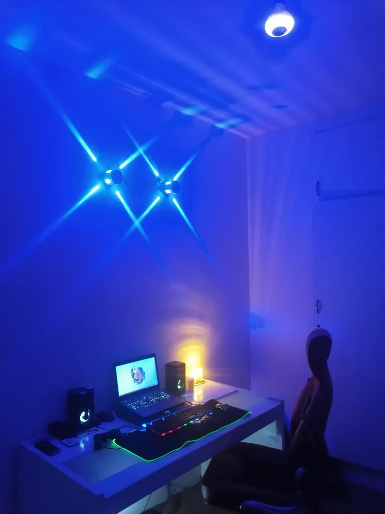 لامپ هوشمند و اسپیکر بلوتوثی مدل led music blub کد HB-61