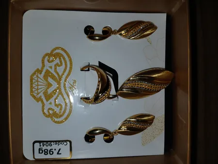 نیم ست طلا 18 عیار زنانه طلای مستجابی کد 676