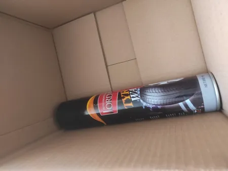 اسپری تمیز کننده لاستیک خودرو جردن مدل P2000 حجم 650 میلی لیتر