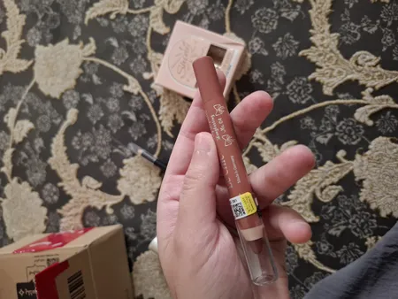 رژ لب مدادی لچیک شماره 04