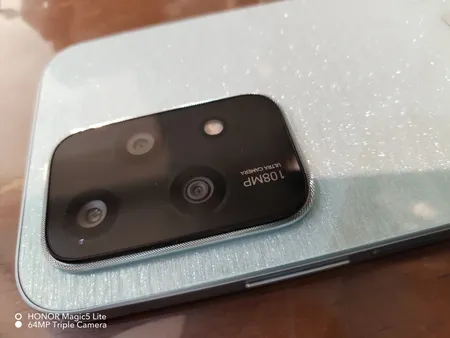 گوشی موبایل آنر مدل Lite 200 دو سیم کارت ظرفیت 256 گیگابایت و رم 8 گیگابایت