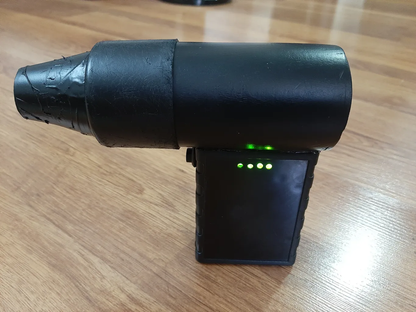 فن کیس مدل AVC DB04028B12U