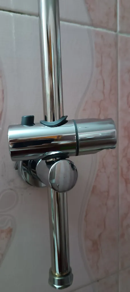 علم دوش حمام ققنوس مدل یونیورست اشنایدر