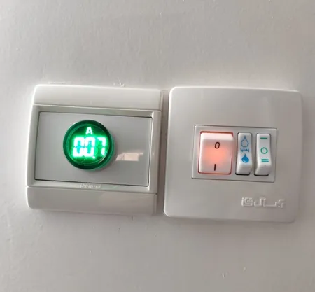 آمپرمتر مدل AC66