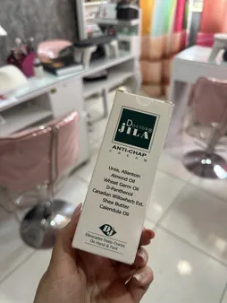 کرم ترک دست و پا دکتر ژیلا مدل anti chap حجم 50 میلی لیتر