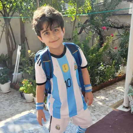 ست پنج تکه لباس ورزشی پسرانه طرح تیم ملی آرژانتین مدل مسی 2023