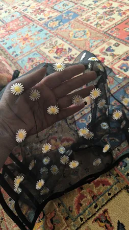 روسری زنانه مدل مینی اسکارف بابونه