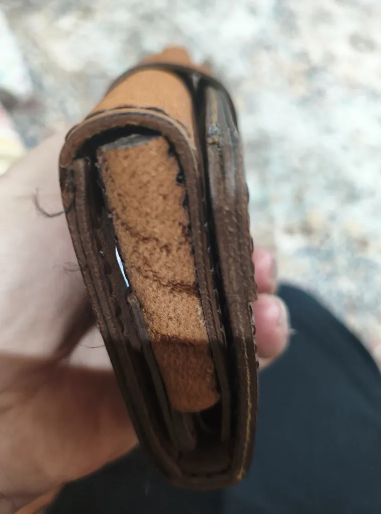 کیف پول مدل چرم طبیعی دقت سه لتی کد Ch-w185