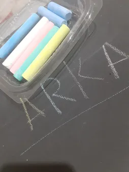 گچ رنگی مدل Herms بسته 5 عددی