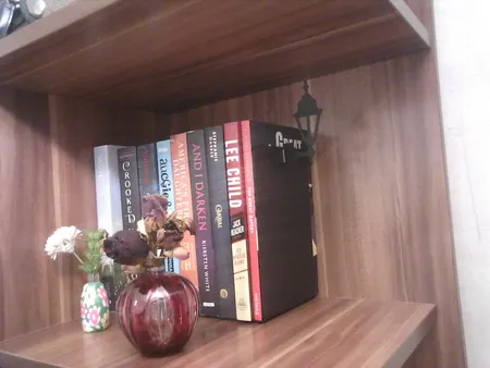 نگهدارنده کتاب نیتا طرح چراغ کلاسیک