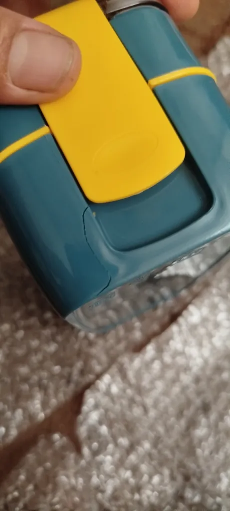 ظرف غذا مدل 750 به همراه قاشق و چنگال