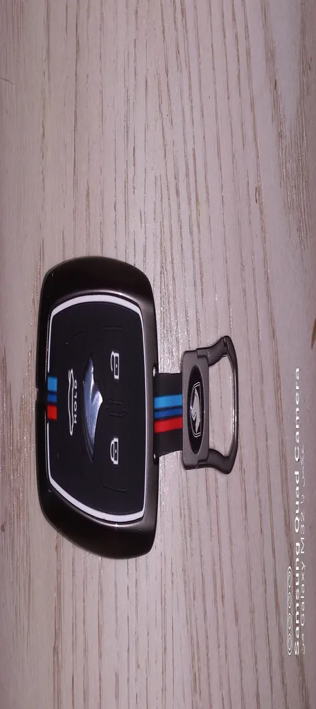 قاب ریموت و جاسوییچی خودرو چیکال مدل فلزی کد P-912 مناسب برای دنا