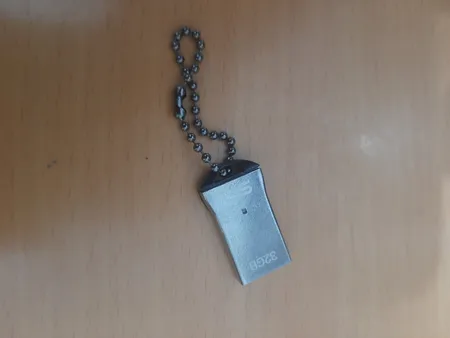 فلش مموری سیلیکون پاور مدل Touch T01 ظرفیت 32 گیگابایت