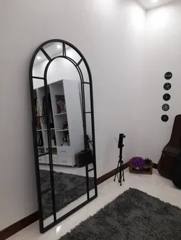 آینه مدل قدی فلزی طرح تاج پایه دار F-180