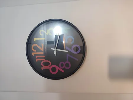 ساعت دیواری سال بردز طرح عدد رنگی