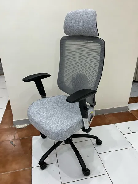 صندلی مدیریتی کادی نو مدل پشت توری VIP