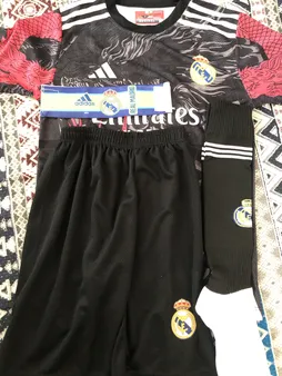 ست 4 تکه لباس ورزشی پسرانه مدل رئال مادرید طرح امباپه کد 2025D