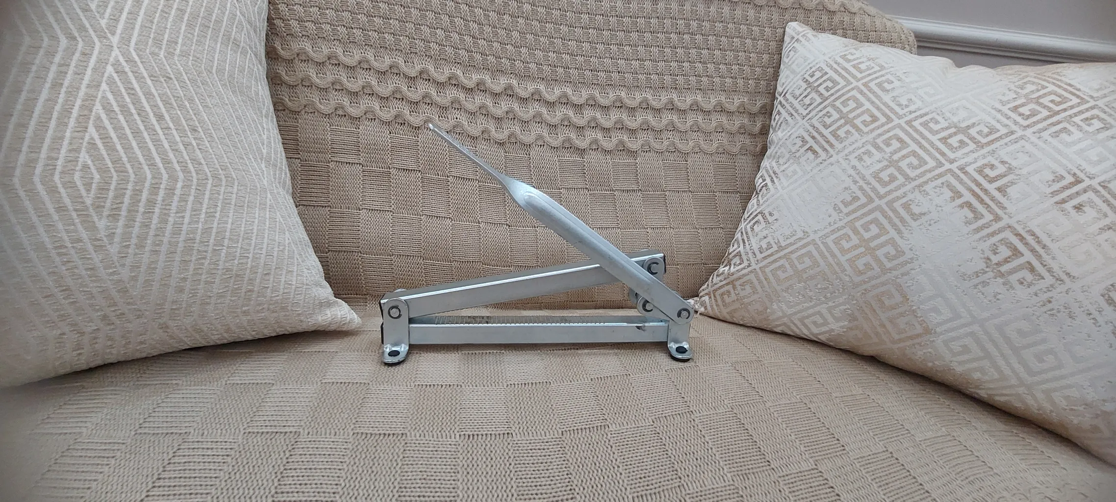 گردو شکن یونیور مدل Unior T-125