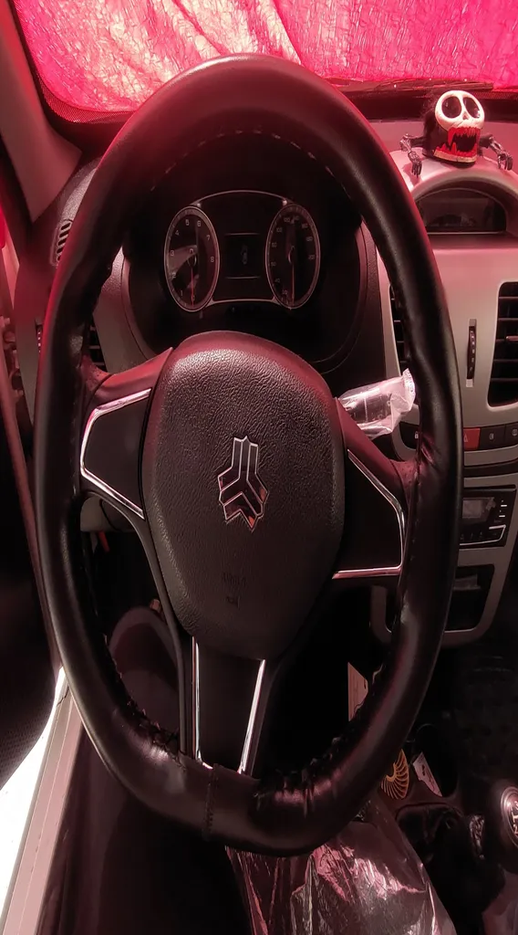 روکش فرمان مدل Rad