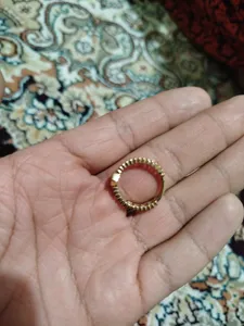 تجریه خرید انگشتر طلا 18 عیار زنانه بان گالری مدل باسیلیکا