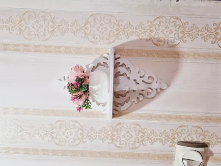 گلدان به همراه گل مصنوعی مدل سه گلی k16