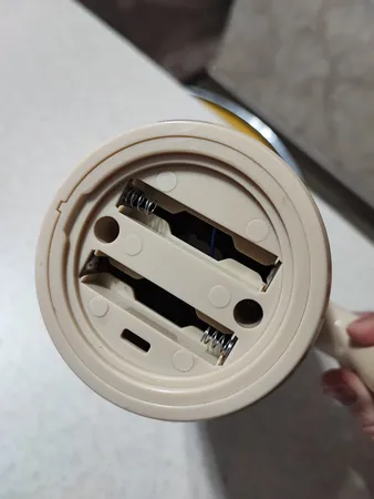 ماگ سفری مدل همزن دار کد  XQ-168 گنجایش 0.380 لیتر