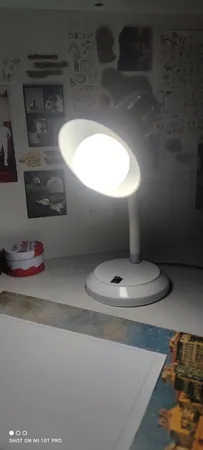 چراغ مطالعه کد R771