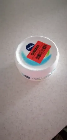 کرم مرطوب کننده نیوآ مدل Soft حجم 300 میلی لیتر