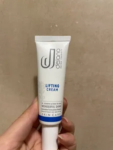 تجریه خرید کرم لیفتینگ دلانو مدل 066 حجم 30 میلی لیتر