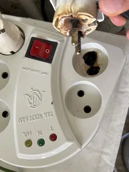 محافظ ولتاژ برق تک نور مدل TN-5P-3M