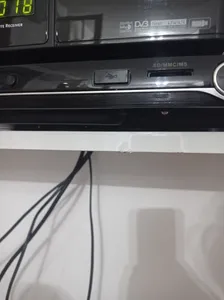 تجریه خرید میز تلویزیون دیواری مدل  DLF63M