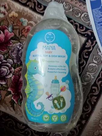 مایع شوینده و ضدعفونی کننده شیشه شیر مانا مدل درب ساده حجم 750 میلی لیتر