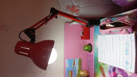 چراغ مطالعه مدل مهندسی 111