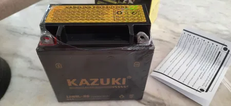 باتری موتورسیکلت کازوکی مدل 12 ولت 9 آمپر 12v9a