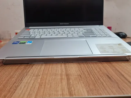 پایه نگهدارنده لپ تاپ مدل TL30