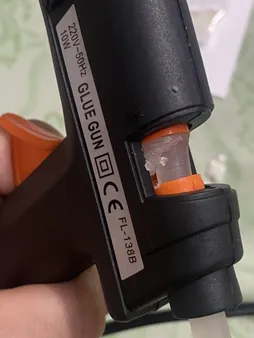 دستگاه چسب تفنگی جانسون مدل FL-138B به همراه یک عدد چسب حرارتی جانسون بصورت رایگان