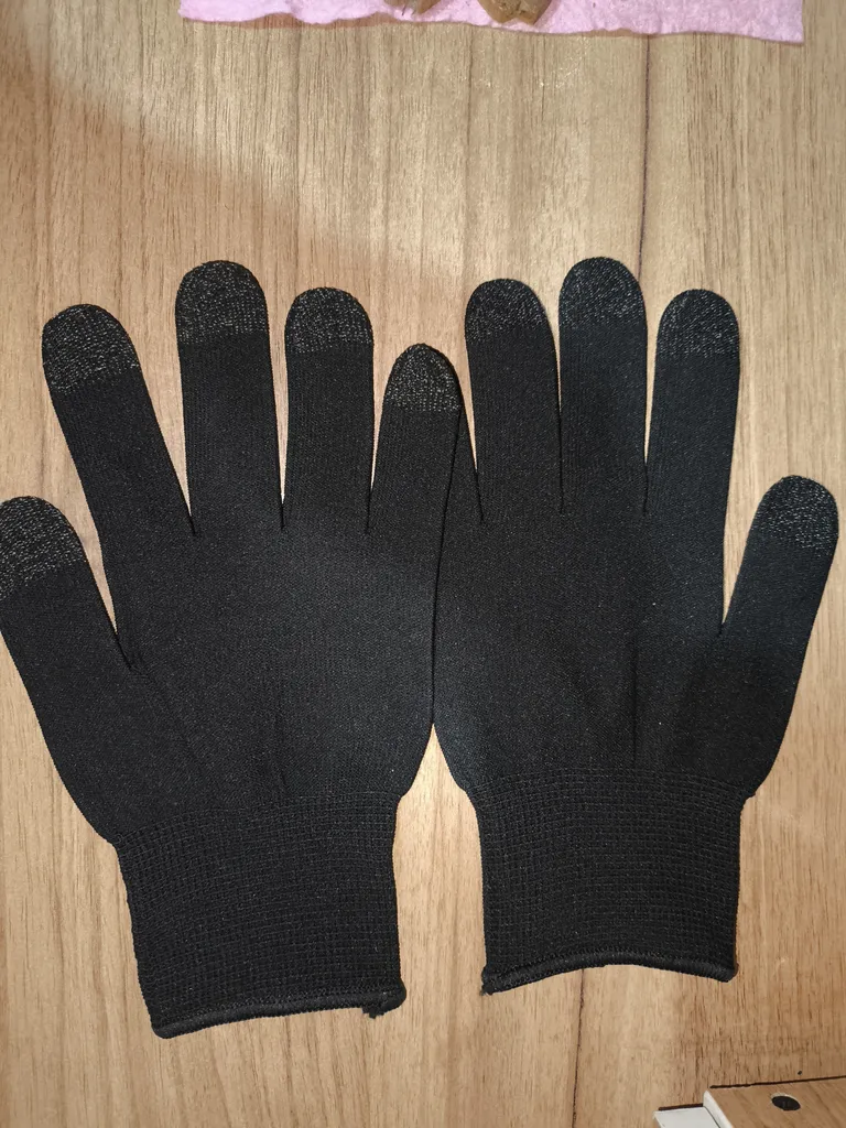 دسته بازی ممو مدل AK77 به همراه دستکش گیمینگ