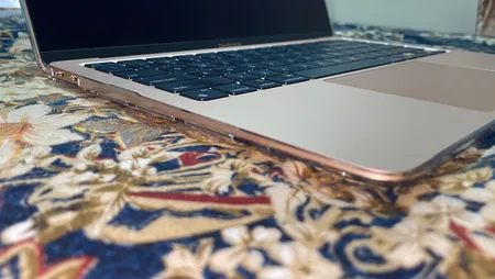 کاور گرین مدل GNHCM13PCL مناسب برای مک بوک New Air 13  New Air 13 (A1932/A2179/A2337)