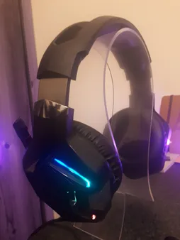 پایه نگهدارنده هدفون مدل Dinic-Holder