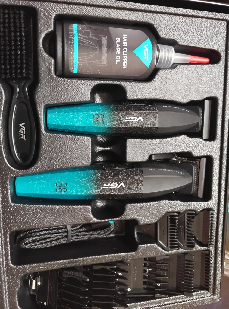 ست ماشین اصلاح موی سر و صورت وی جی ار مدل V-640 بسته 2 عددی