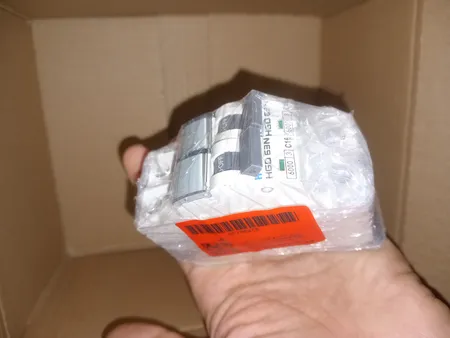 فیوز مینیاتوری تکفاز 16 آمپر هیوندای مدل HGD 63N 6KA C16 بسته 2 عددی