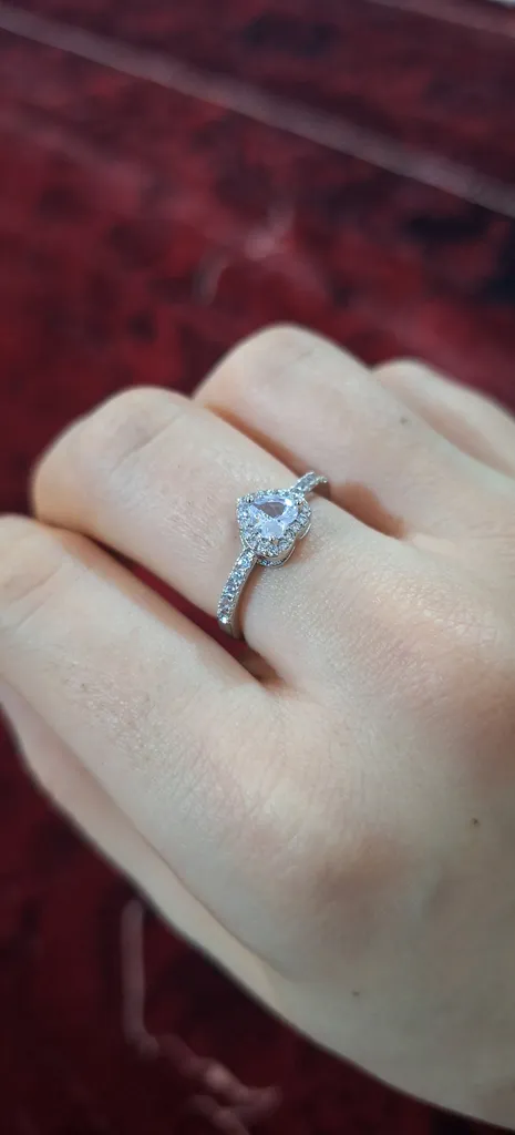 انگشتر زنانه مدل قلب نگین دار طرح الماس کد Artcty44