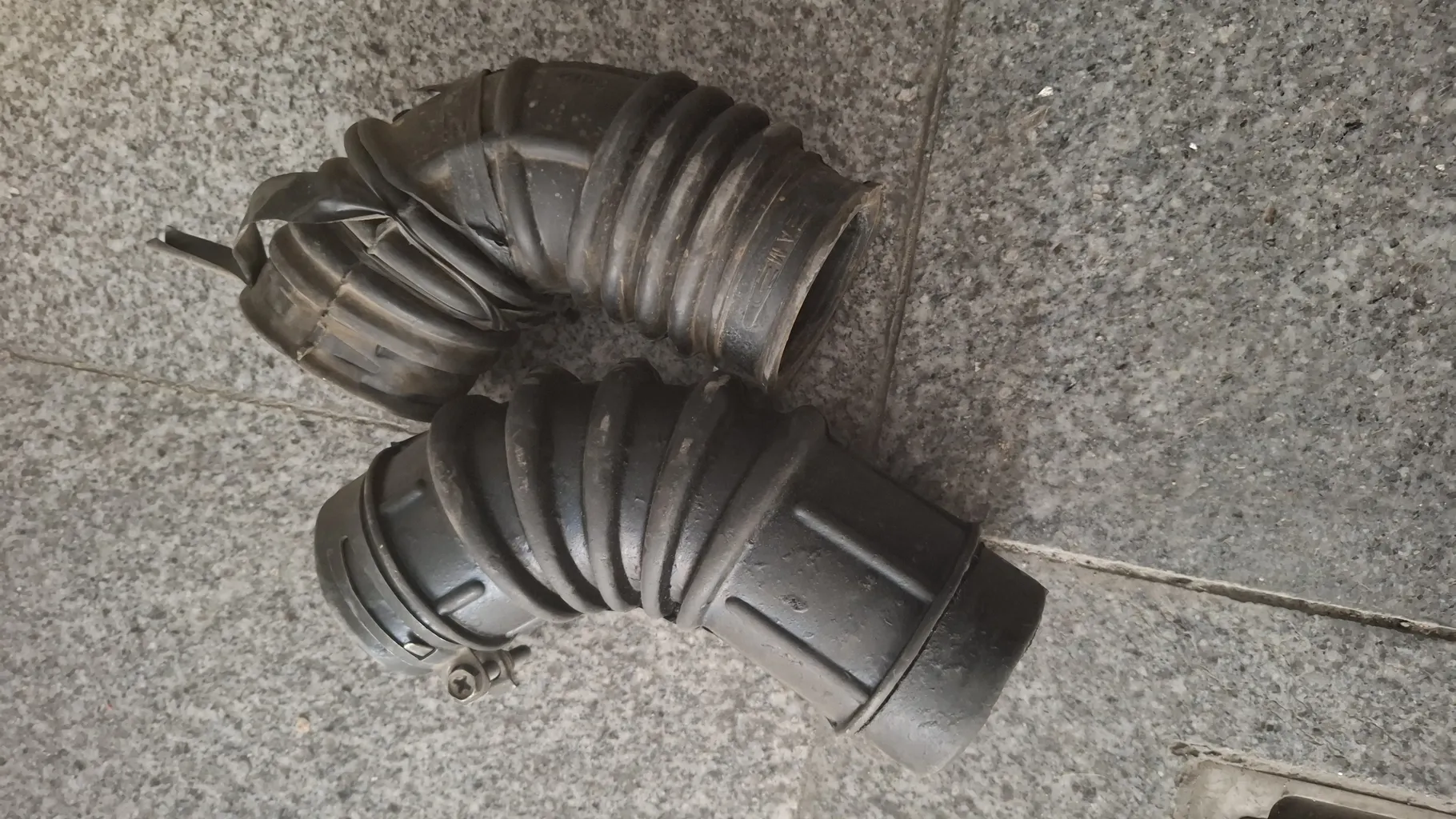 لوله خرطومی هواکش خودرو چیکال مدل M-16 مناسب برای کیا ریو