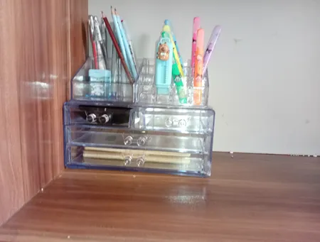 استند لوازم آرایشی مدل Cosmetic