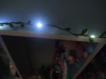 ریسه ال ای دی طرح برگ طول 5 متر