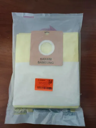 پاکت جاروبرقی  کد 05 بسته 5 عددی به همراه یک عدد فیلتر