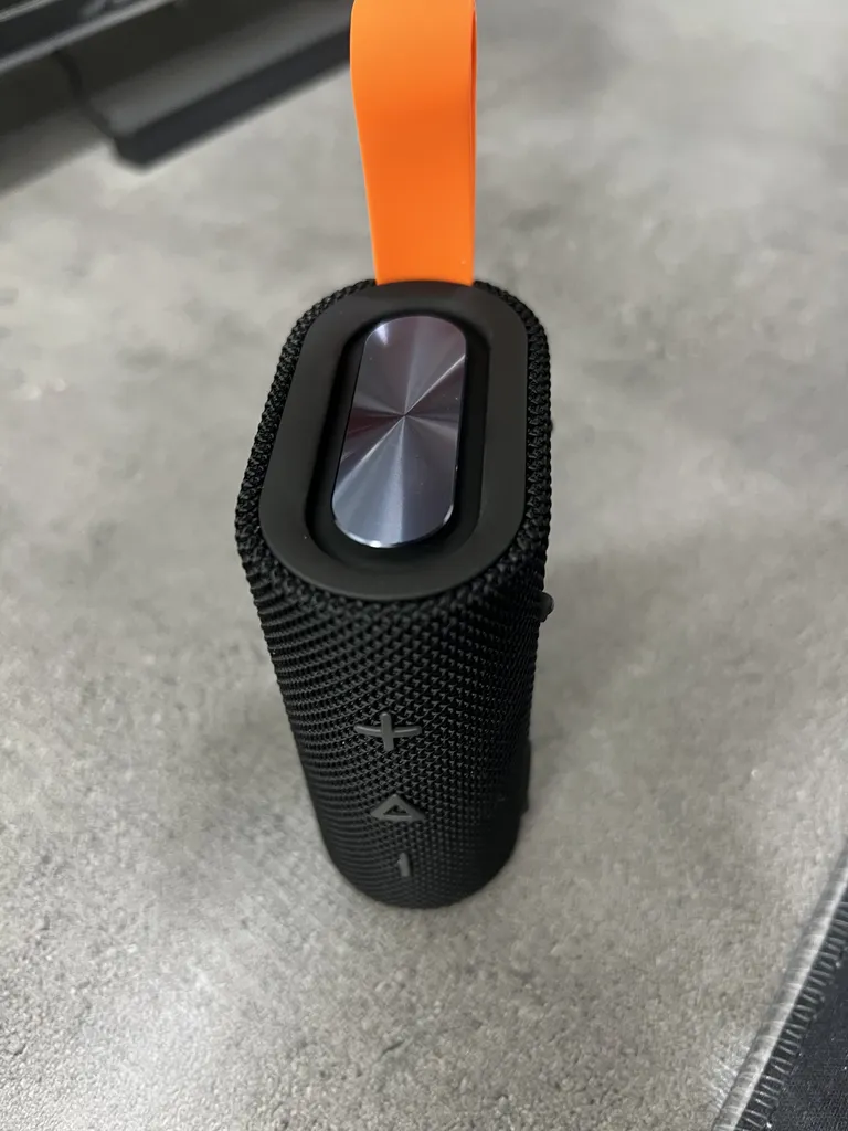 اسپیکر بلوتوثی قابل حمل شیائومی مدل Sound Pocket