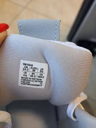 کفش والیبال زنانه مدل Nova Surge 2